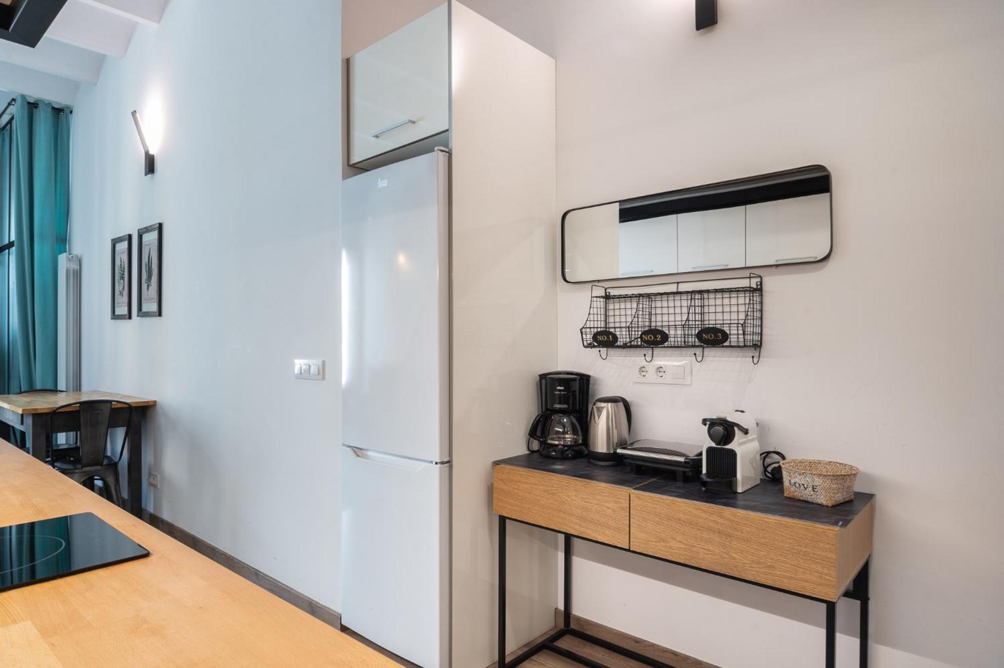 Beautiful Renovated Loft Minutes From The Beach Barcelona Bagian luar foto