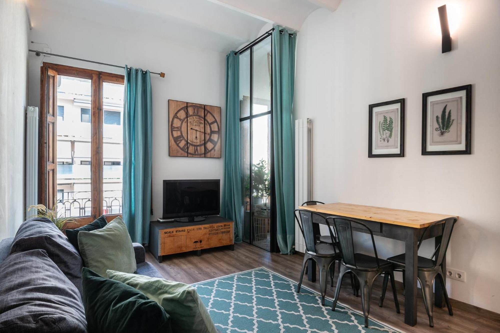 Beautiful Renovated Loft Minutes From The Beach Barcelona Bagian luar foto